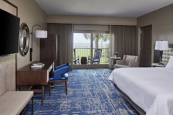 Grand Room, 1 King Bed, Balcony, Bay View