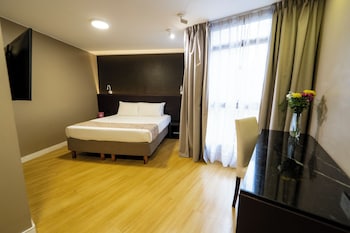 Standard Room, 1 Queen Bed