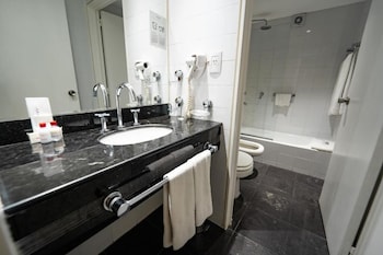 Junior Suite, 1 King Bed