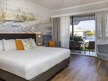 Executive Room, 1 King Bed, Lagoon View