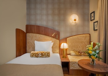 Classic Single Room