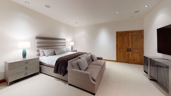 Luxury House, 6 Bedrooms (Platinum)
