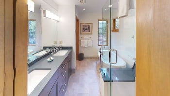 Condo, 4 Bedrooms (Platinum)