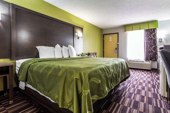 Standard Room, 1 King Bed, Smoking