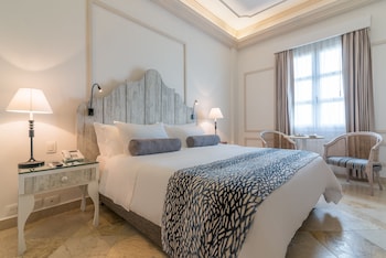 Premium Room, 1 King Bed, Non Smoking