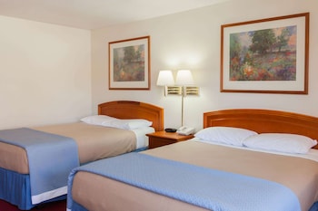Standard Room, 2 Queen Beds
