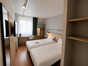 Standard Room, 2 Twin Beds