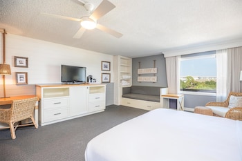 King Jr. Suite