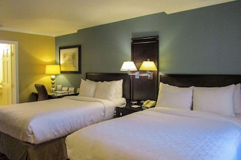 Standard Room, 2 Double Beds, Non Smoking