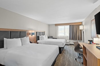 Standard Room, 2 Queen Beds, Non Smoking