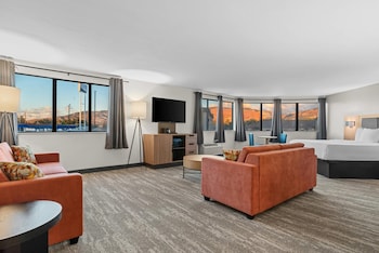 Suite, Multiple Beds, Non Smoking