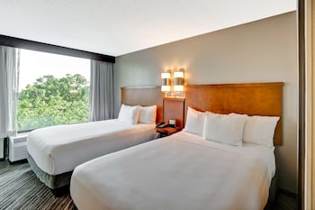 Room, Multiple Beds (High Floor)