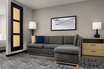 Room, 1 King Bed (High Floor)