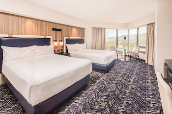 Romulus View Room, 2 Queens