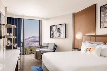 Remus 1 King (Newly Renovated)