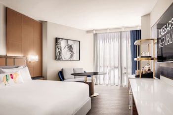 Remus 1 King (Newly Renovated)