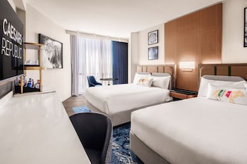 Remus 2 Queens (Newly Renovated)