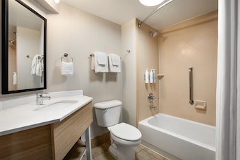 Room, 2 Queen Beds