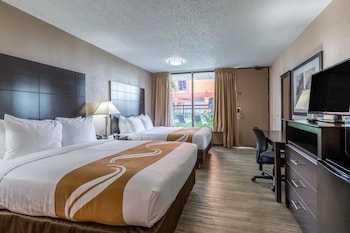 Room, 2 Queen Beds, Accessible, Non Smoking