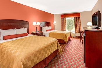 Upgraded, Standard Room, 2 Queen Beds