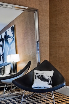 Superior Room, 1 Queen Bed