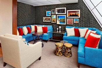 Suite, Club Lounge Access