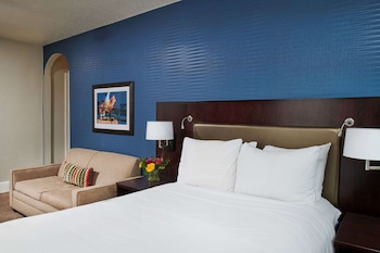 Suite, 2 Bedrooms, Accessible, Bathtub