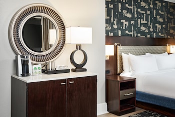 Junior Suite, 1 King Bed