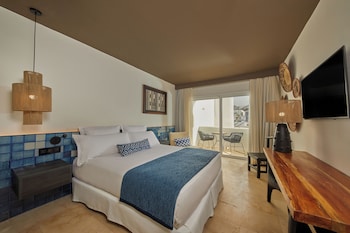 Double Room, Balcony (2 Adults + 1 Child)