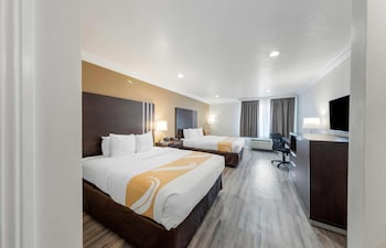 Standard Room, 2 Queen Beds, Non Smoking