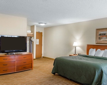 Standard Room, 2 Queen Beds, Non Smoking