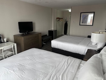 Standard Room, 2 Double Beds