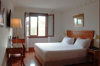 Classic Double or Twin Room, City View