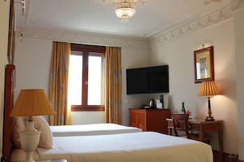 Deluxe Double or Twin Room, City View