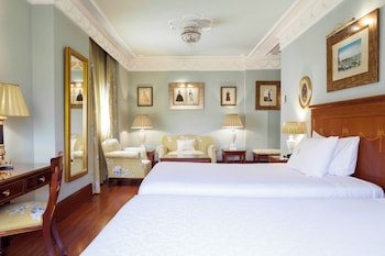 Deluxe Double or Twin Room, City View