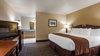 Standard Room, 1 King Bed, Accessible, Non Smoking
