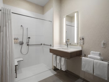 Standard Room, 1 Queen Bed, Accessible (Communications)