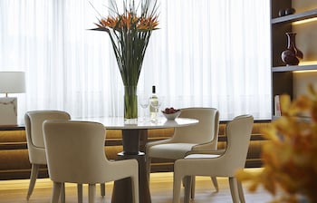 Diplomat Suite