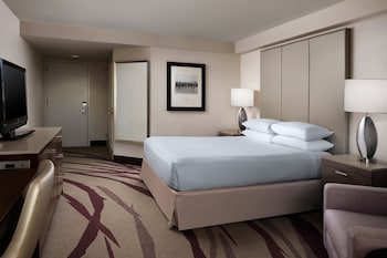 Room, 1 King Bed, Balcony