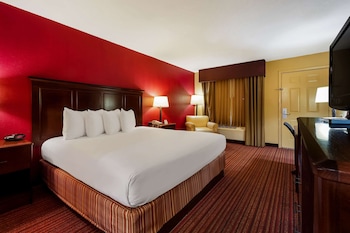 Standard Room, 1 King Bed, Smoking