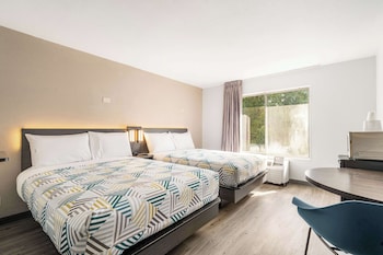 Standard Room, 2 Double Beds, Smoking
