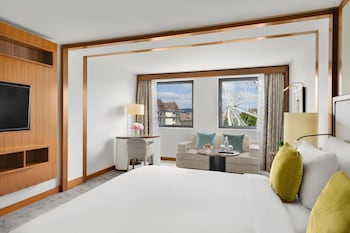 Corvinus Room Park View