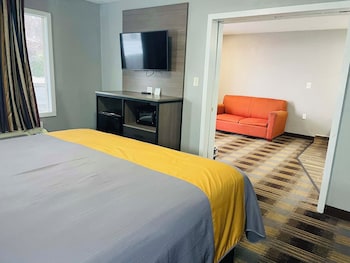 Deluxe Suite, 1 King Bed, Non Smoking