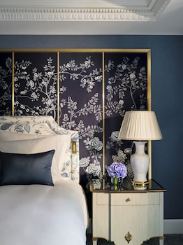 Suite (Hyde Park)