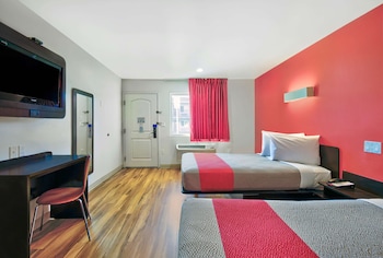 Standard Room, 2 Queen Beds, Smoking