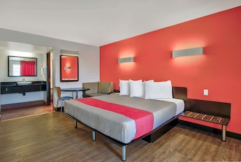 Standard Room, 1 King Bed, Non Smoking