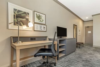 Premium Room, 2 Queen Beds, Non Smoking