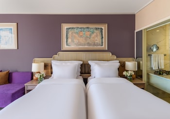Comfort Room, Multiple Beds, Sea View