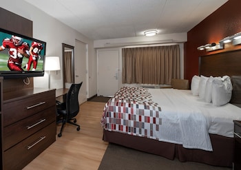 Superior Room, 1 King Bed, Accessible (Roll-In Shower, Smoke Free)