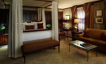 Superior Room, 1 King Bed